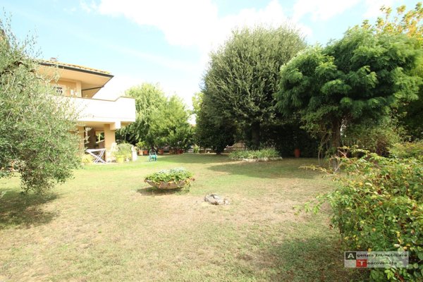 casa indipendente in vendita a Capannori