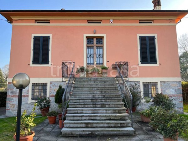 casa indipendente in vendita a Capannori in zona Santa Margherita
