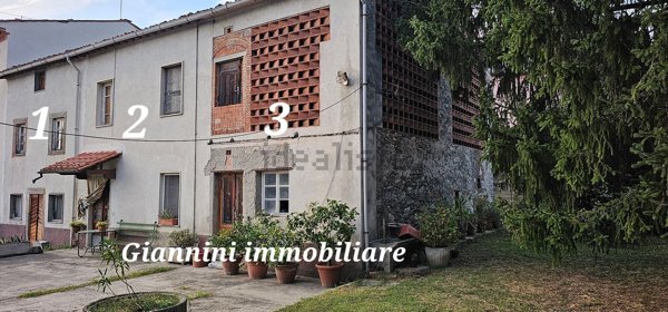 casa indipendente in vendita a Capannori in zona Marlia