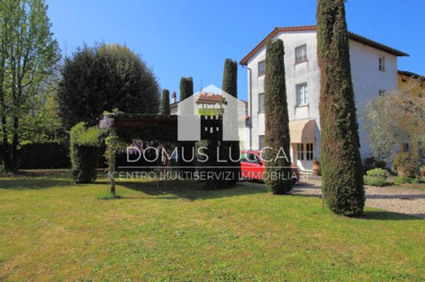 casa indipendente in vendita a Capannori in zona Santa Margherita