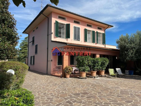 casa indipendente in vendita a Capannori