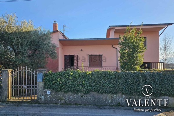 casa indipendente in vendita a Capannori in zona Borgonuovo