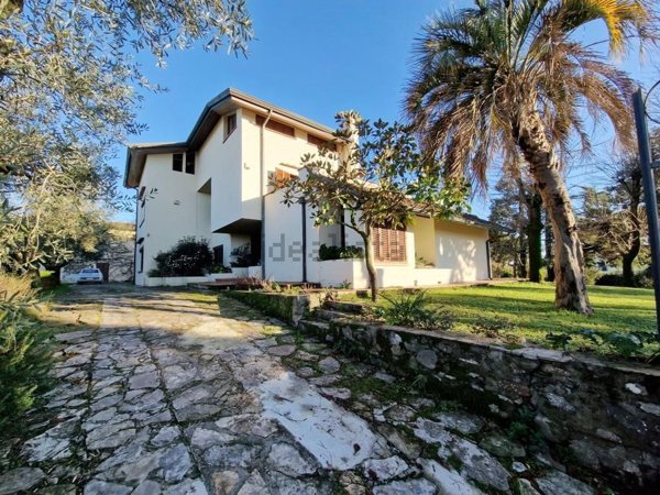 casa indipendente in vendita a Capannori