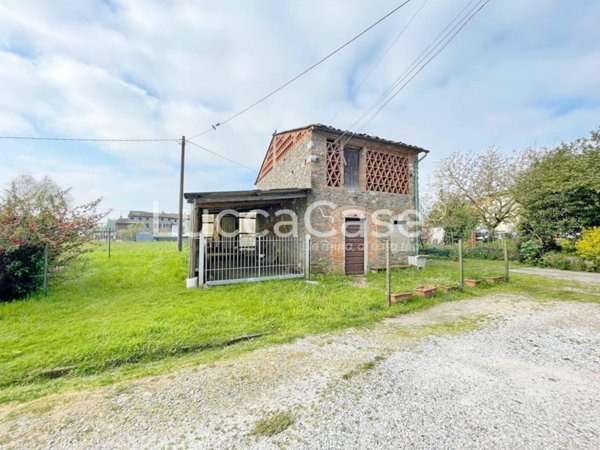 casa indipendente in vendita a Capannori