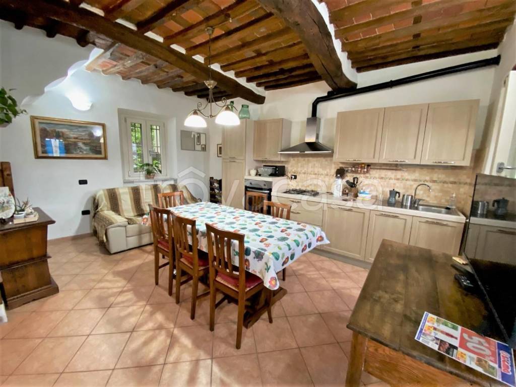 casa indipendente in vendita a Capannori