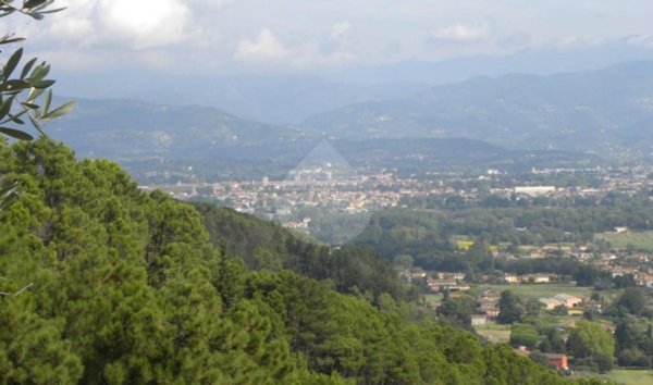 casa indipendente in vendita a Capannori in zona Guamo
