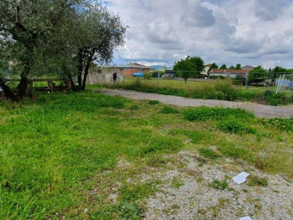 casa indipendente in vendita a Capannori in zona Marlia