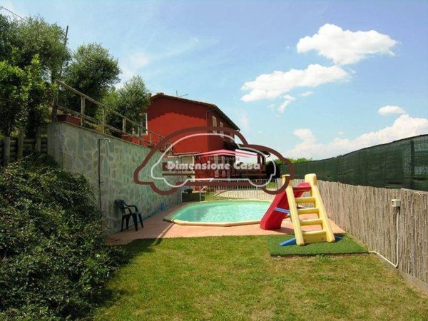 casa indipendente in vendita a Capannori