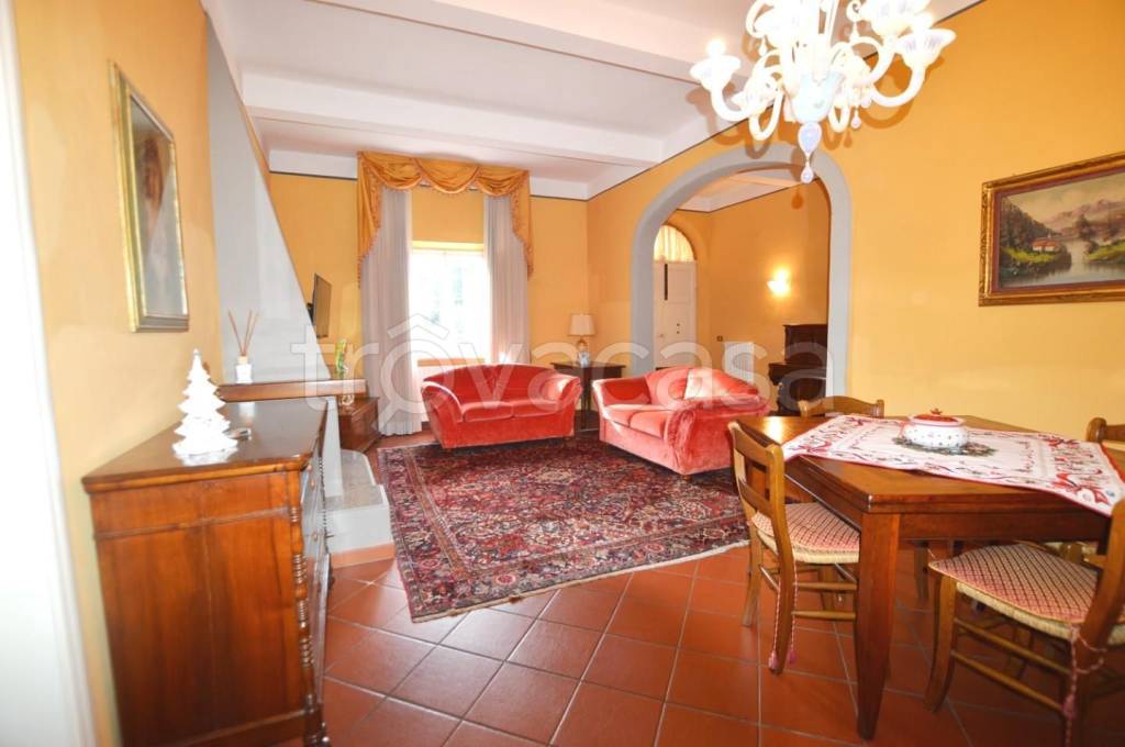 casa indipendente in vendita a Capannori in zona Santa Margherita