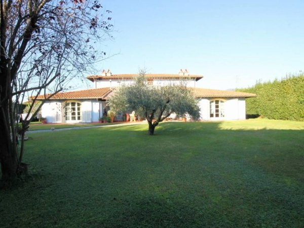 casa indipendente in vendita a Capannori in zona Lammari