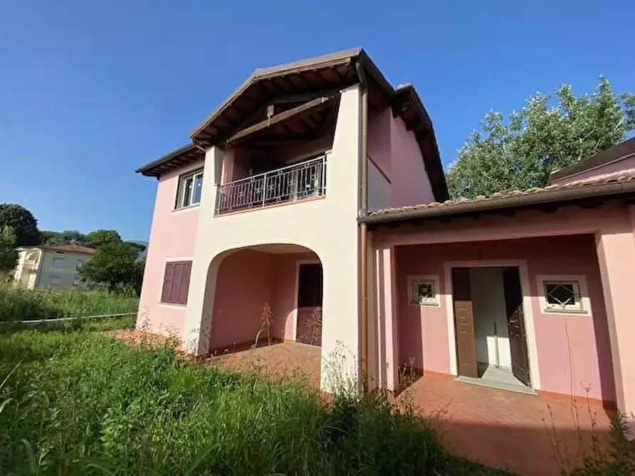 casa indipendente in vendita a Capannori in zona Lunata