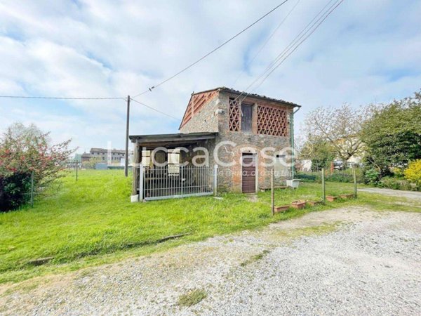 casa indipendente in vendita a Capannori
