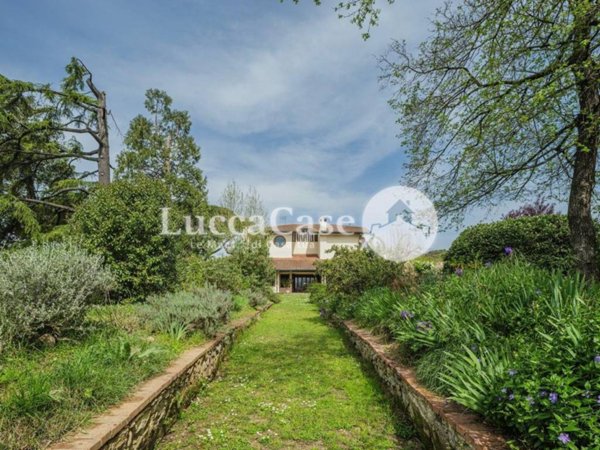 casa indipendente in vendita a Capannori