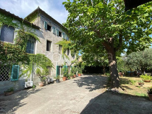 casa indipendente in vendita a Capannori in zona Carraia