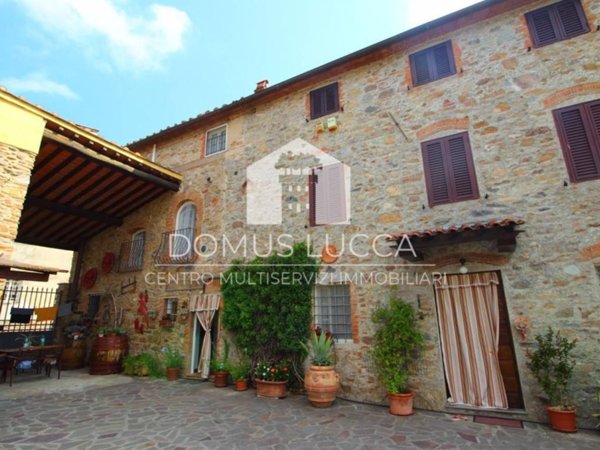 casa indipendente in vendita a Capannori
