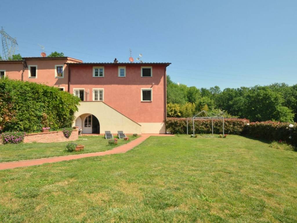 casa indipendente in vendita a Capannori