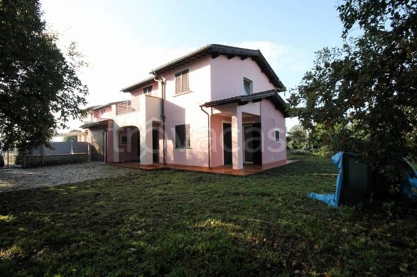 casa indipendente in vendita a Capannori in zona Lammari