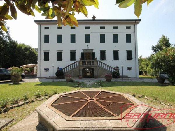 casa indipendente in vendita a Capannori in zona Lammari