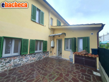 appartamento in vendita a Capannori in zona Lammari