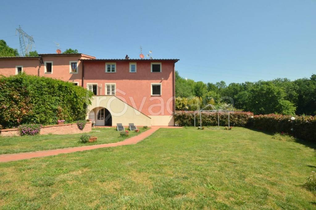 casa indipendente in vendita a Capannori
