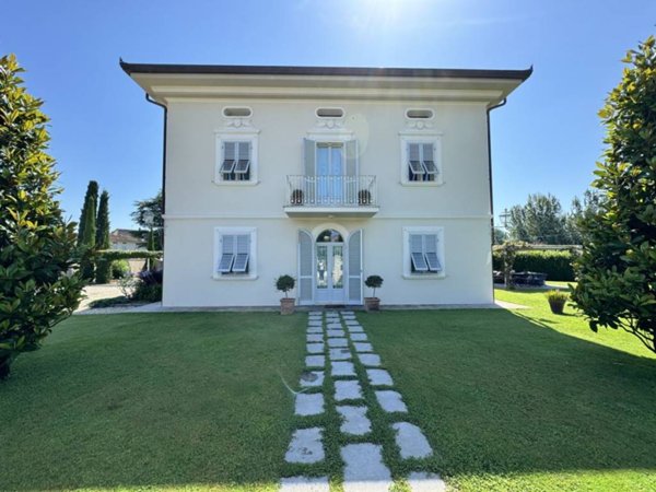 casa indipendente in vendita a Capannori