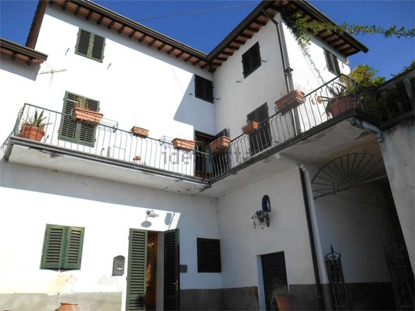 casa indipendente in vendita a Capannori in zona Lunata