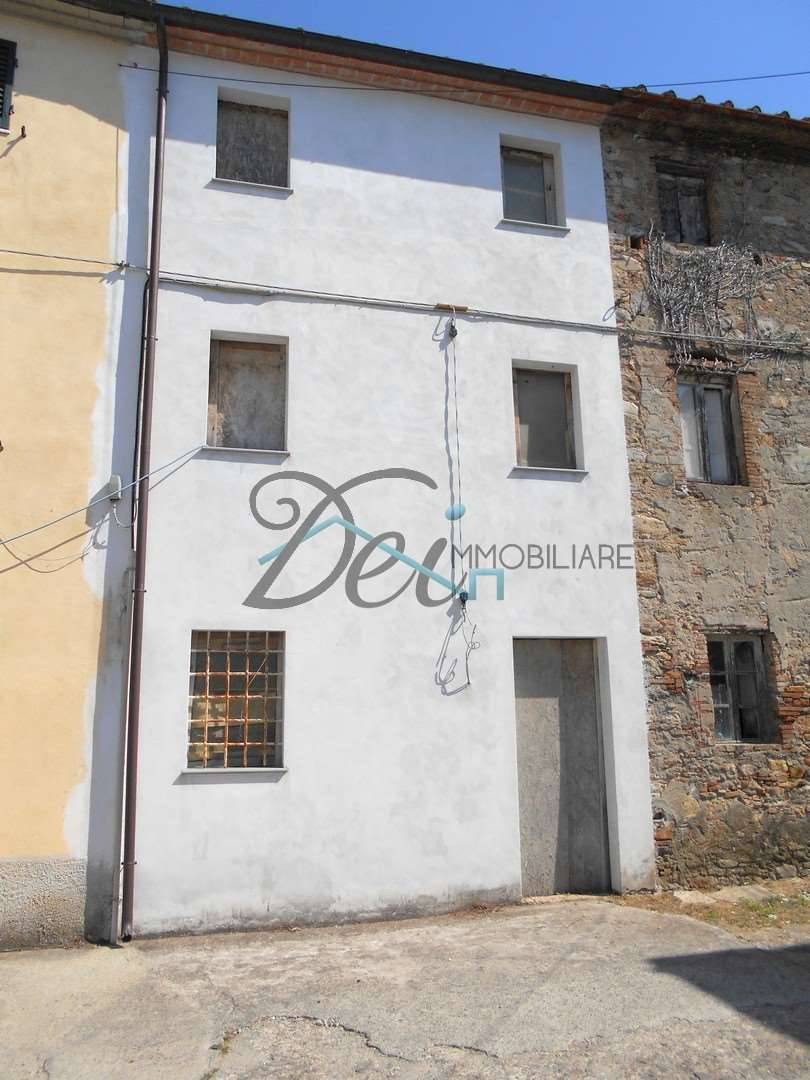 casa indipendente in vendita a Capannori in zona Lunata