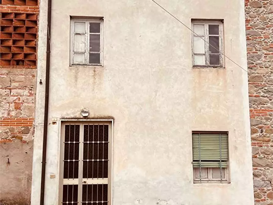 casa indipendente in vendita a Capannori in zona Segromigno in Monte