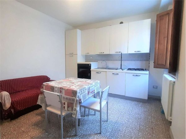 casa indipendente in vendita a Capannori in zona Segromigno in Monte