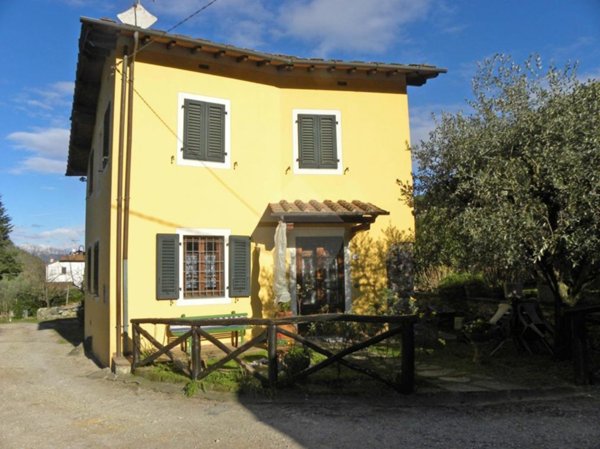 casa indipendente in vendita a Capannori in zona Vorno