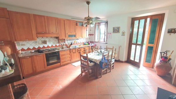 intera palazzina in vendita a Capannori