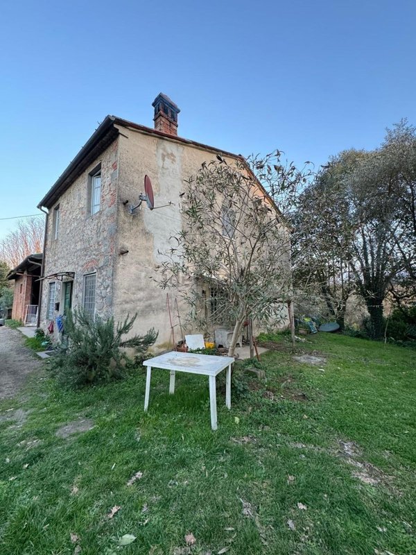 casa indipendente in vendita a Capannori