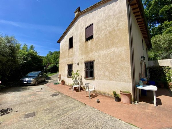 casa indipendente in vendita a Capannori