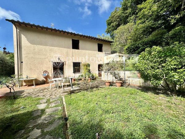 casa indipendente in vendita a Capannori