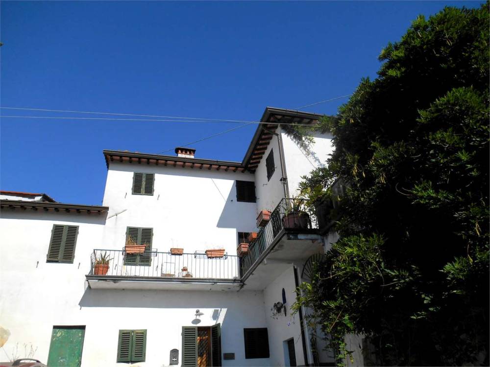 casa indipendente in vendita a Capannori in zona Lunata