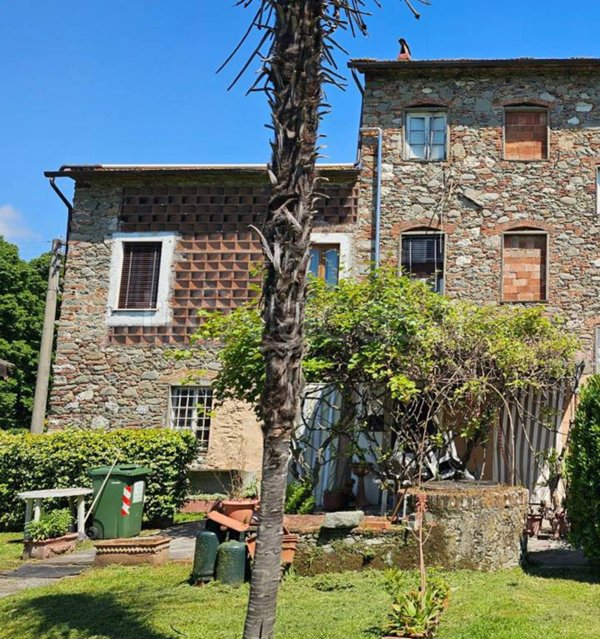 casa indipendente in vendita a Capannori