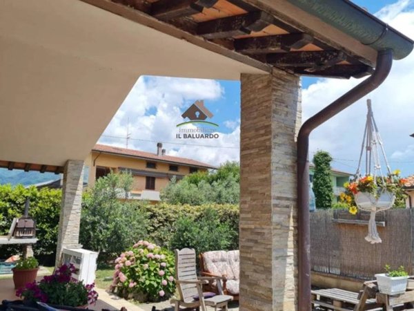 casa indipendente in vendita a Capannori