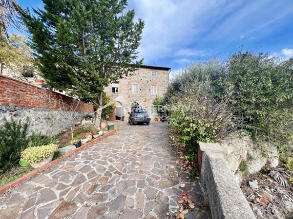 casa indipendente in vendita a Capannori