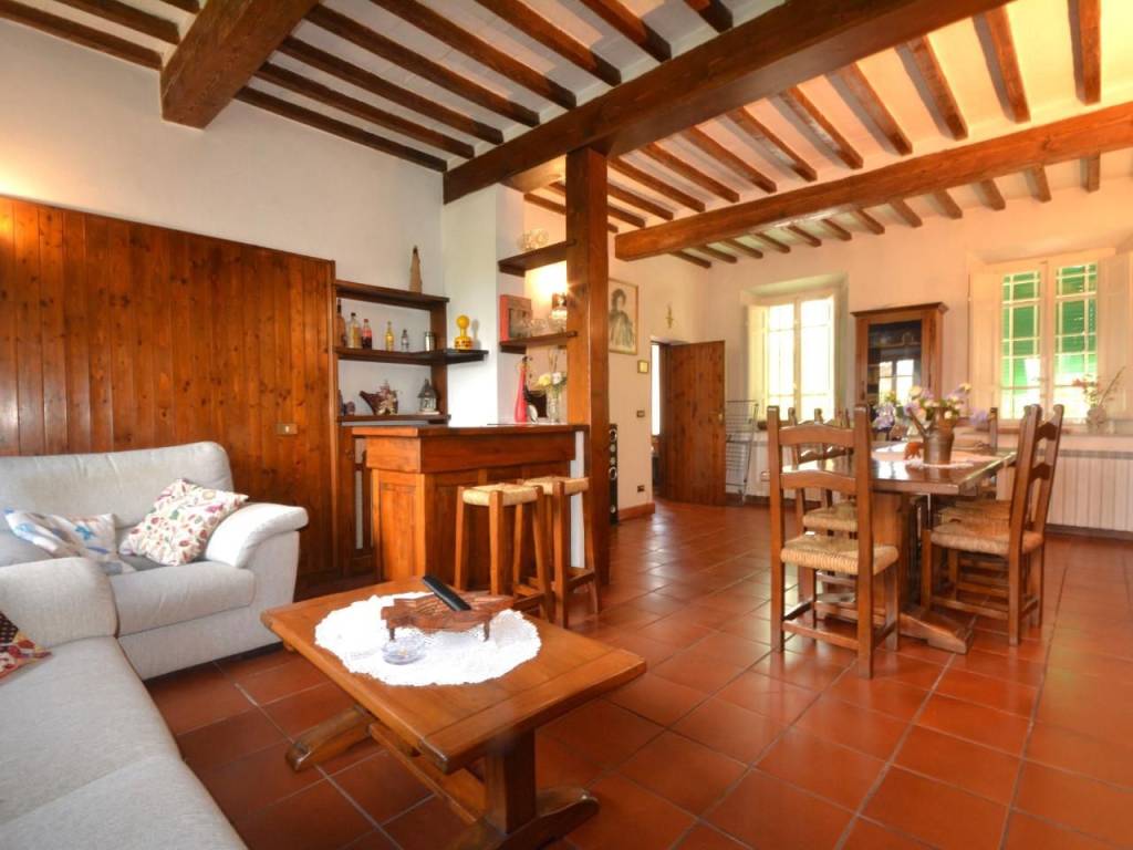 casa indipendente in vendita a Capannori in zona Vorno