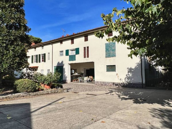 casa indipendente in vendita a Capannori in zona Guamo