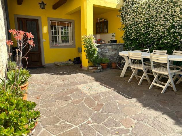 casa indipendente in vendita a Capannori