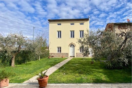 casa indipendente in vendita a Capannori in zona Santa Margherita