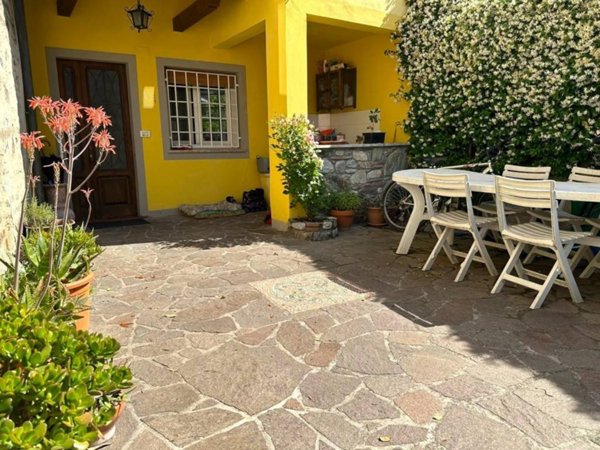 casa indipendente in vendita a Capannori