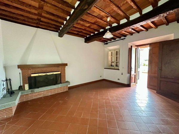 casa indipendente in vendita a Capannori in zona Marlia