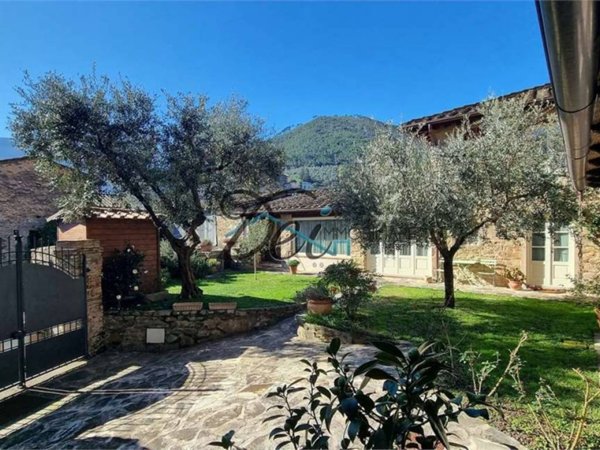 casa indipendente in vendita a Capannori
