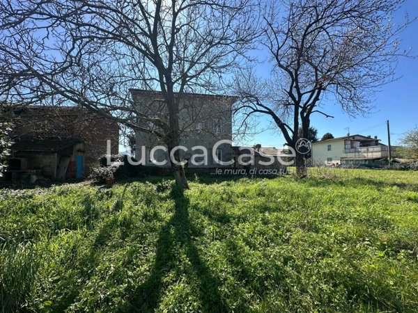 casa indipendente in vendita a Capannori