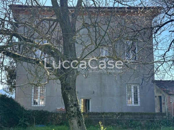 casa indipendente in vendita a Capannori