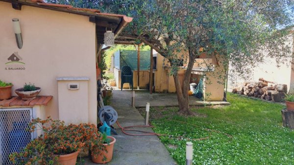 appartamento in vendita a Capannori in zona Lunata
