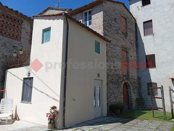 casa indipendente in vendita a Capannori