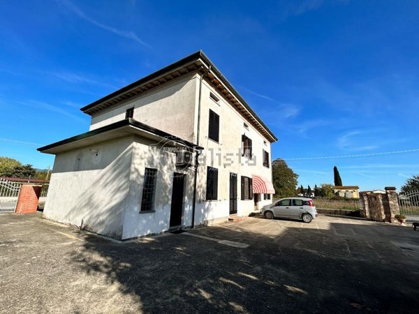 casa indipendente in vendita a Capannori